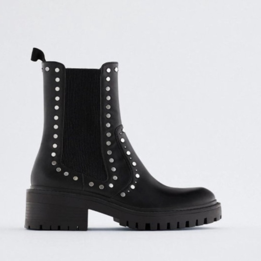 Zara Black Studded Chelsea Boots